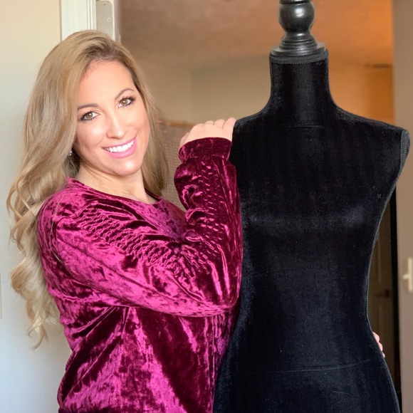 Meet your Posher, Jenna - Picture 2 of 5